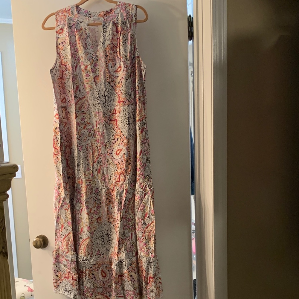 NWTag Floral Sleeveless Maxi Dress